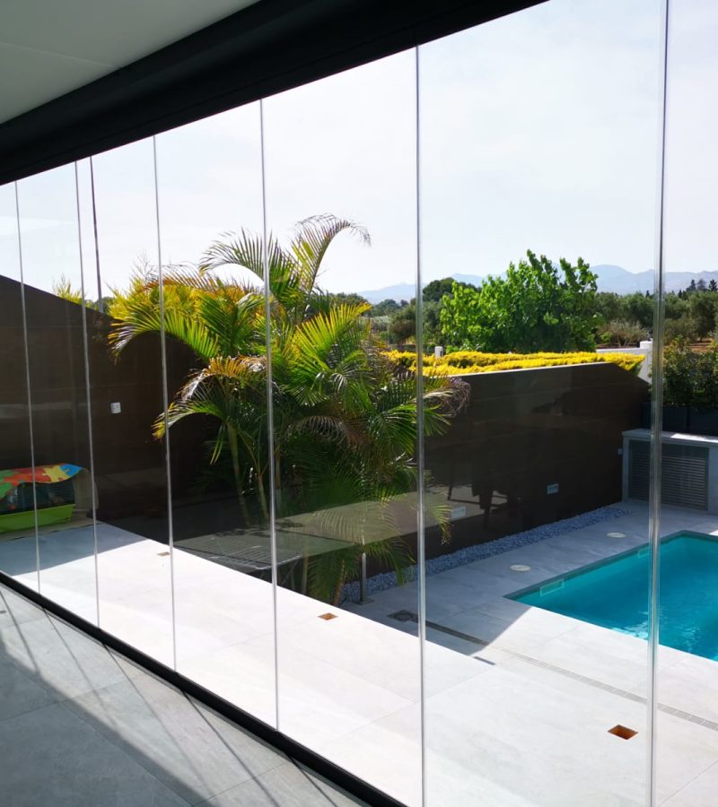 Cortina de Cristal en Muchamiel de Cecort Sistemas