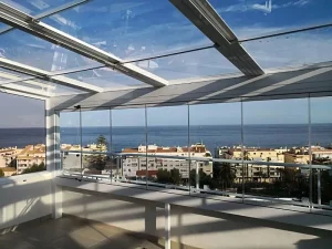 techos de cristal vs pergolas bioclimáticas